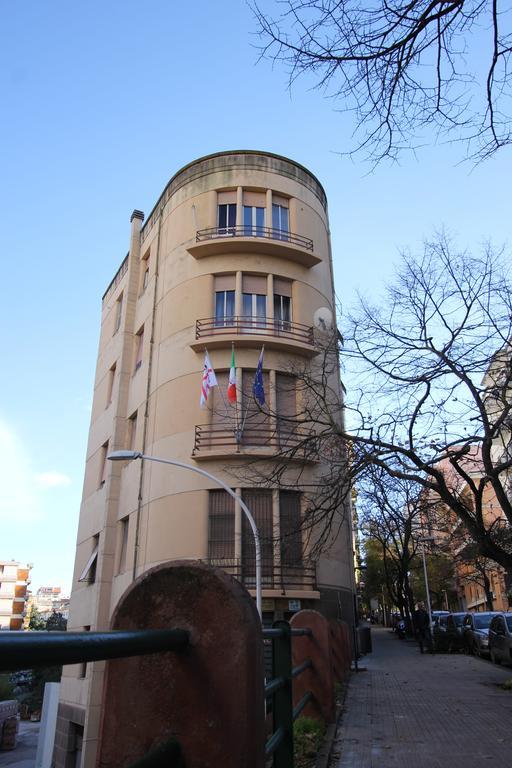 Bed 'N Books Bed & Breakfast Sassari エクステリア 写真