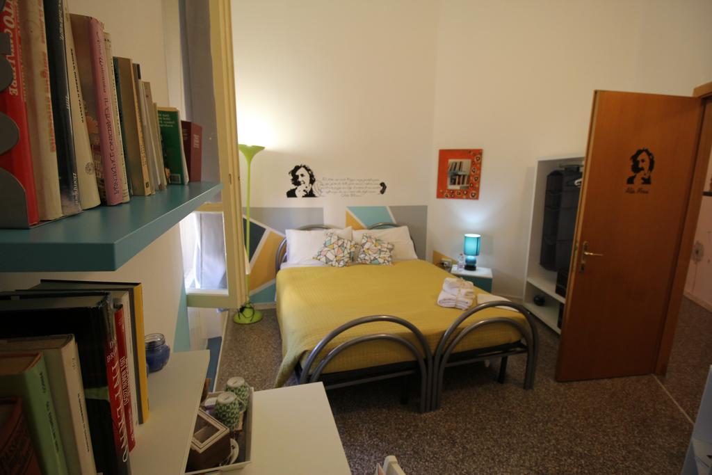 Bed 'N Books Bed & Breakfast Sassari エクステリア 写真
