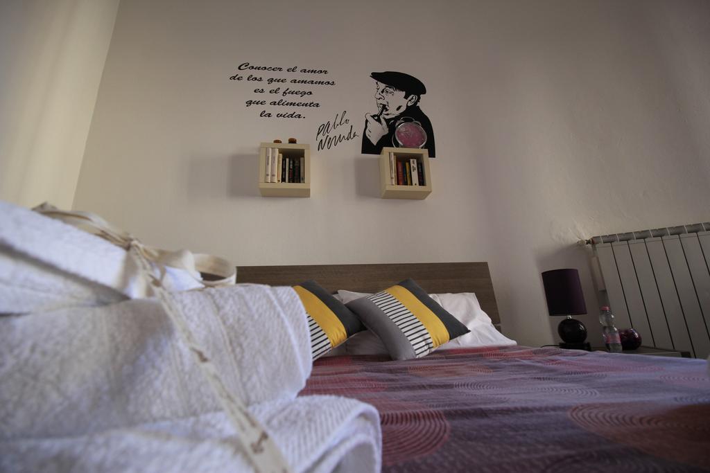 Bed 'N Books Bed & Breakfast Sassari エクステリア 写真
