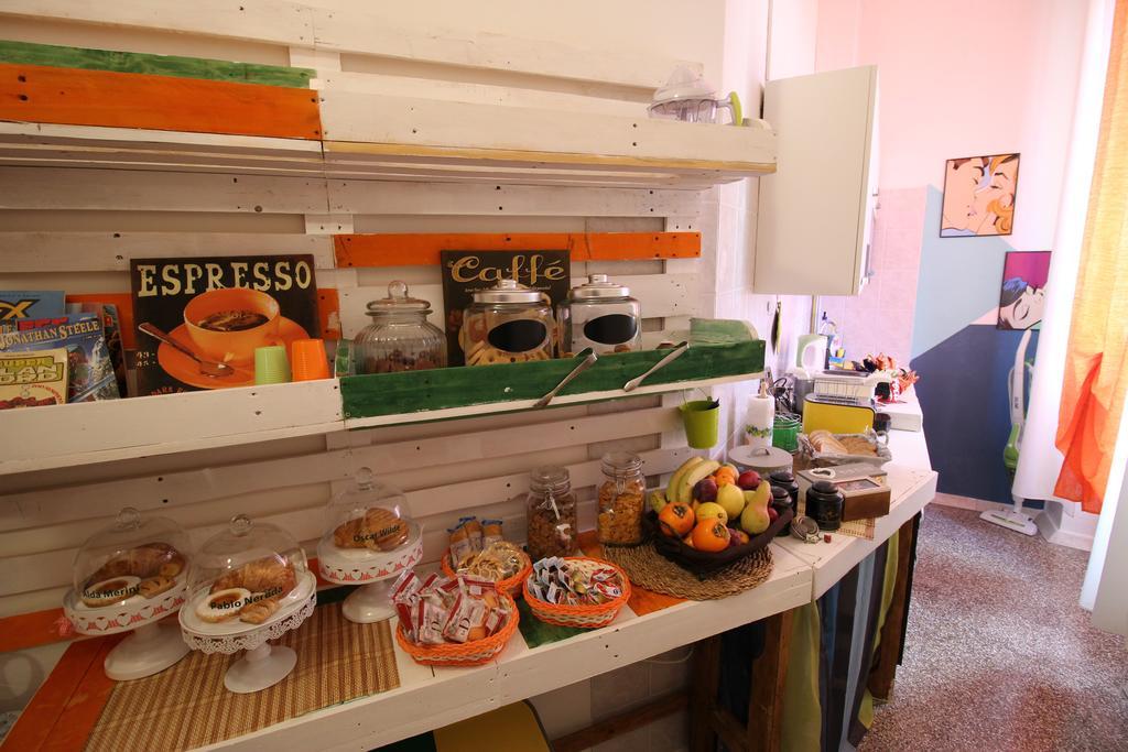 Bed 'N Books Bed & Breakfast Sassari エクステリア 写真